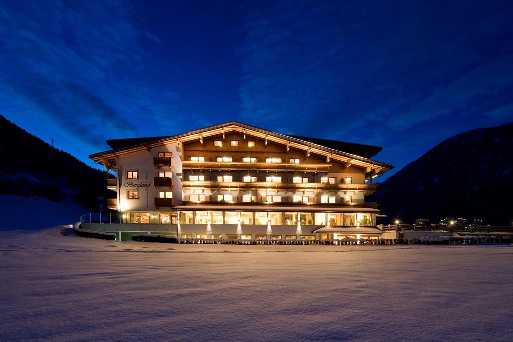Hotel Bergland 페르티사우 외부 사진